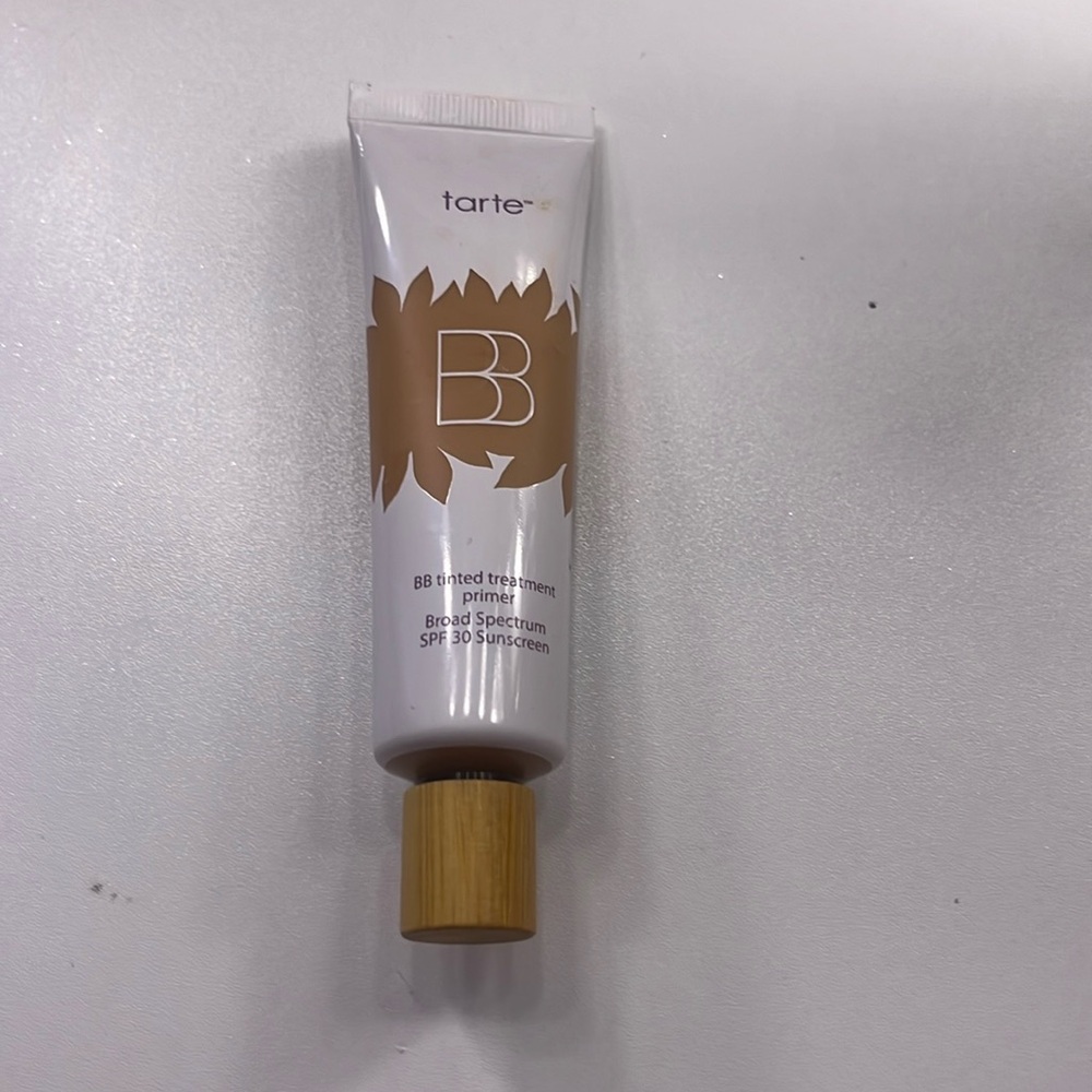 tarte BB tinted treatment primer Broad Spectrum SPF 30 Sunscreen